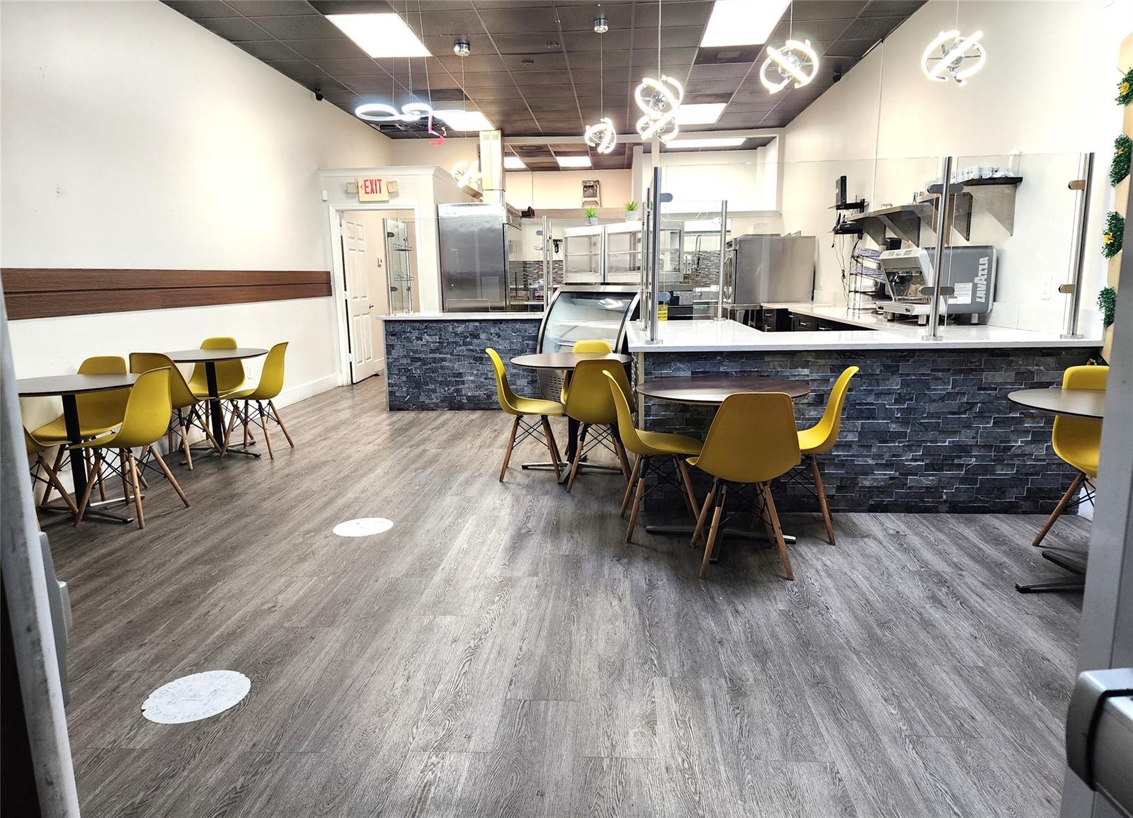 Convenient free standing